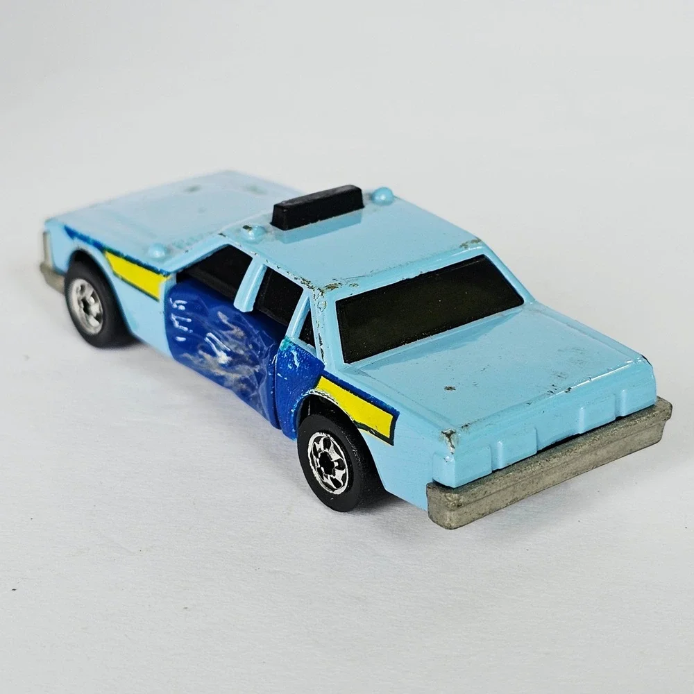 1983 Hot Wheels Crack-Ups State Police Blue Diecast Cruiser Car Vintage Toy
